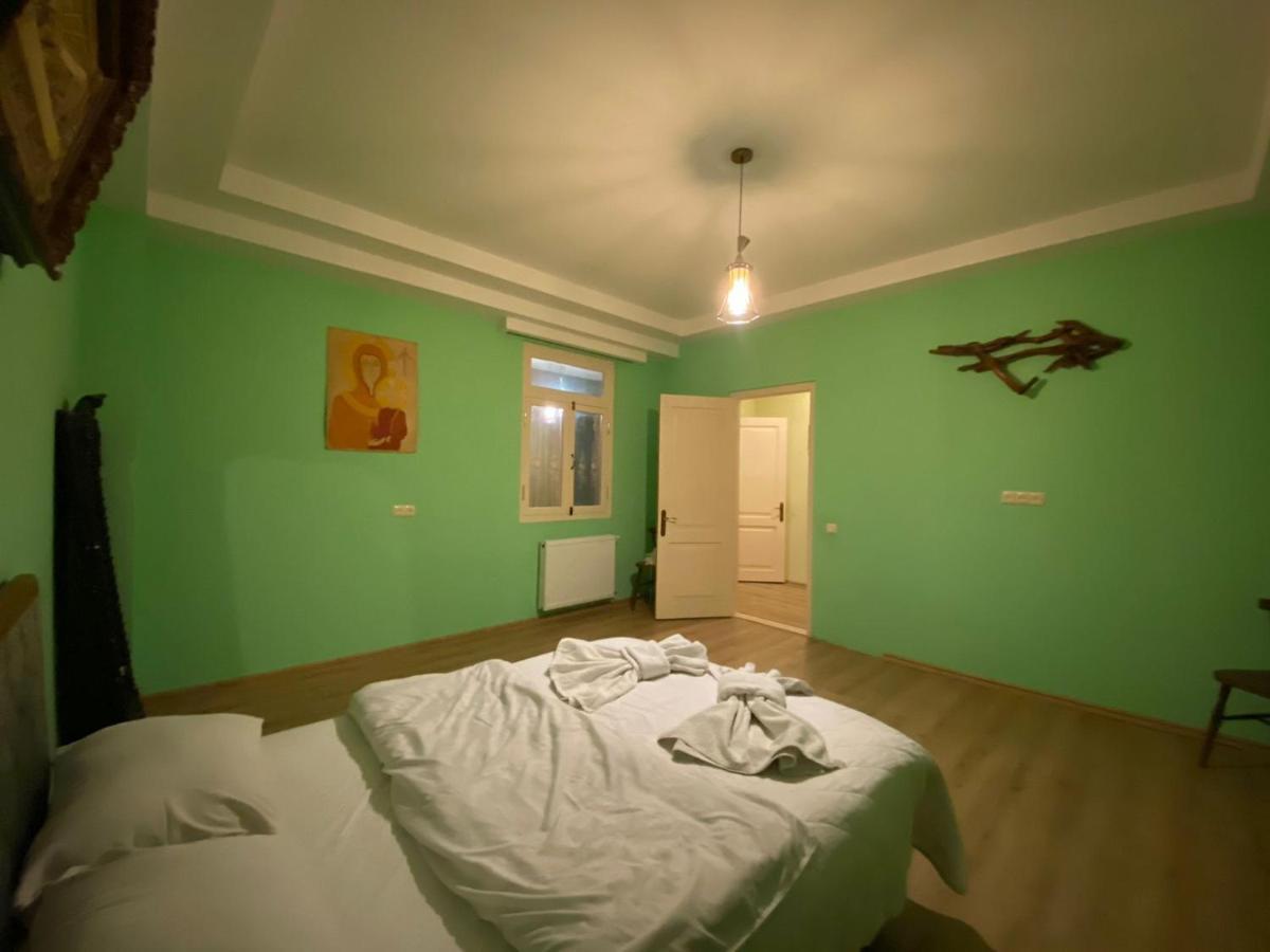 Nana Apartment Tbilisi Quarto foto